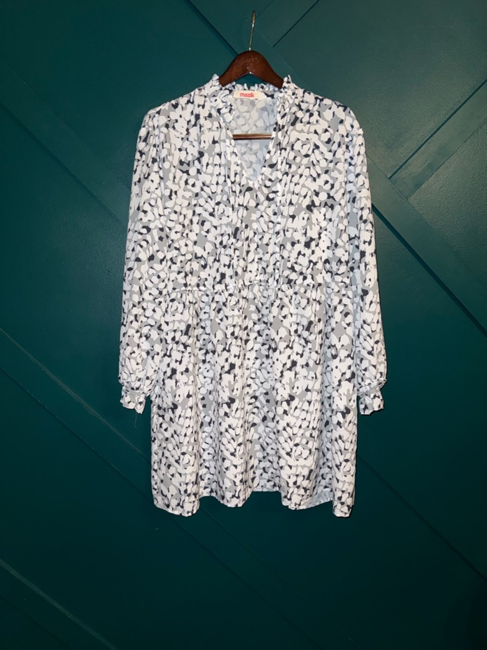 Mazik Black & White Abstract Print Ruffled Neck Blouse